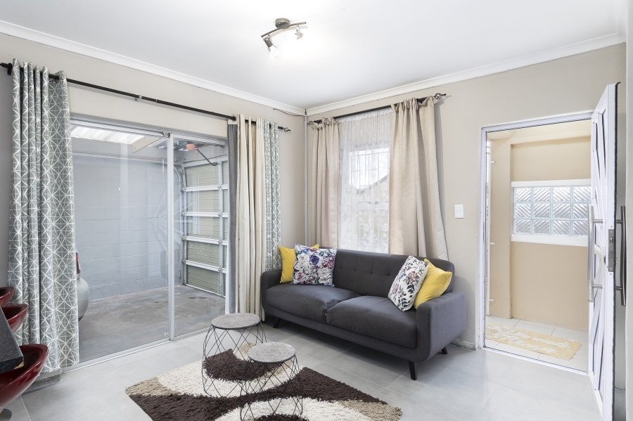 3 Bedroom Property for Sale in Broadlands Village Western Cape